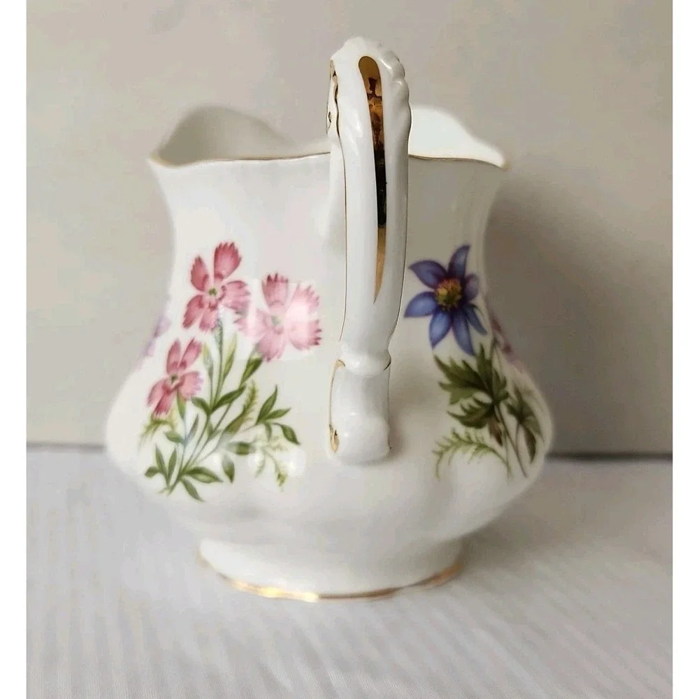 VTG QEII Paragon Fine Bone China Sugar Bowl & Creamer Set 
